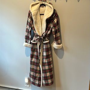 LL Bean winter robe, size M